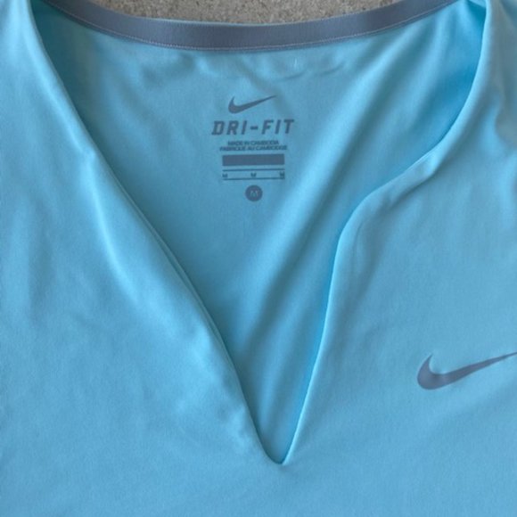 Nike Tennis Outfit - Skort & Top - Picture 4 of 4